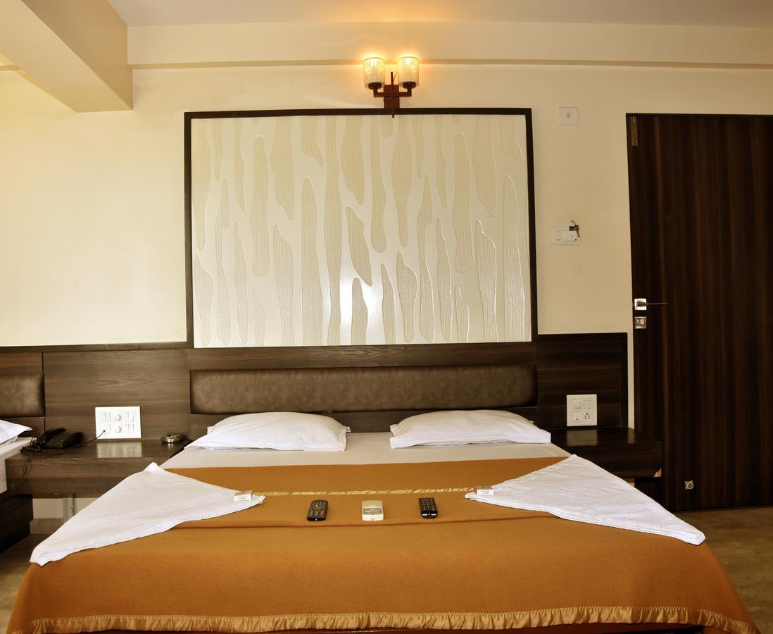 Hotel Sai Suraj Park Shirdi Exterior foto